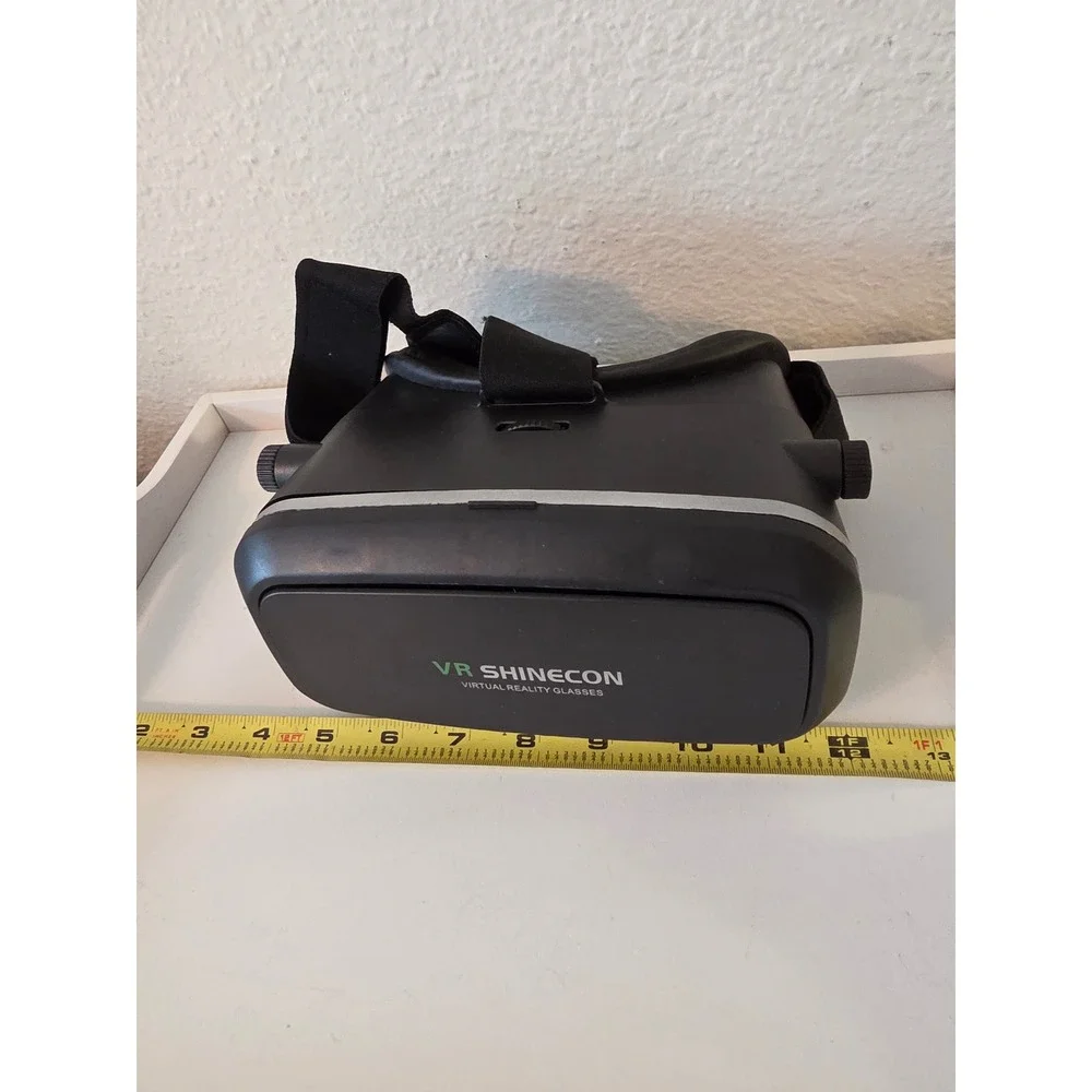 VR Shinecon Virtual Reality Glasses Black VR Headset with Bluetooth Remote
